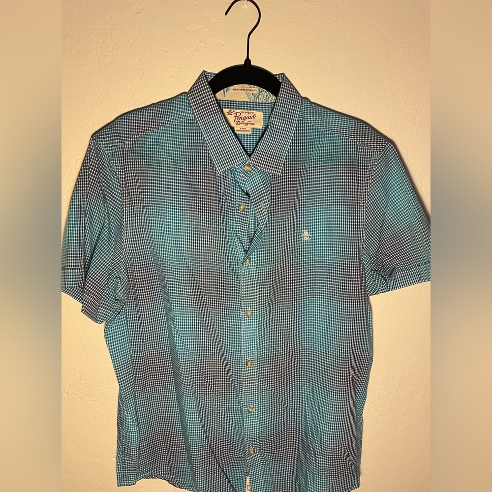 Penguin Heritage Slim Fit. Short Sleeve. Men’s size L.